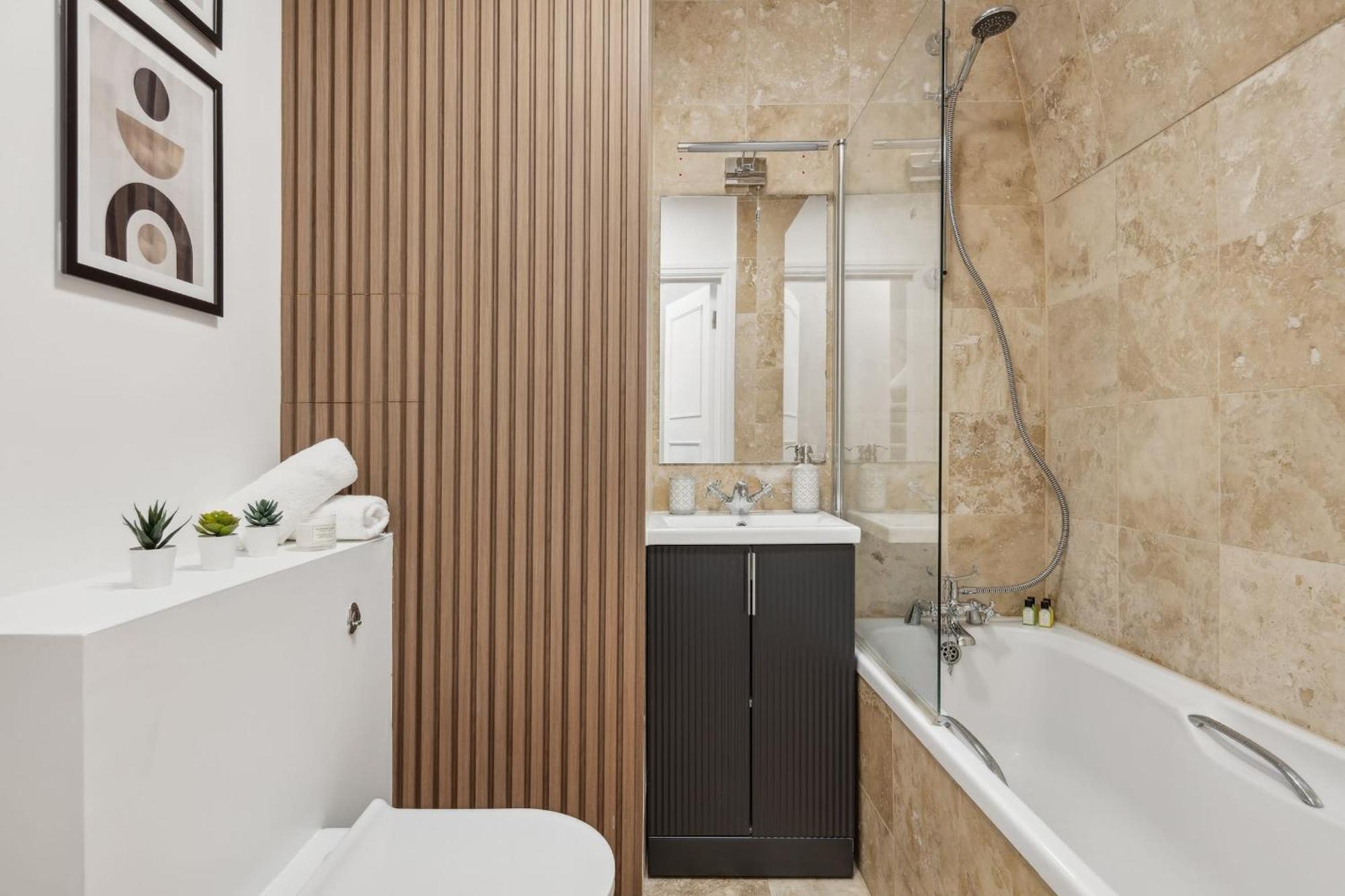 The Heart Of Westminster - 2Br - Cityapartmentstay Londra Esterno foto