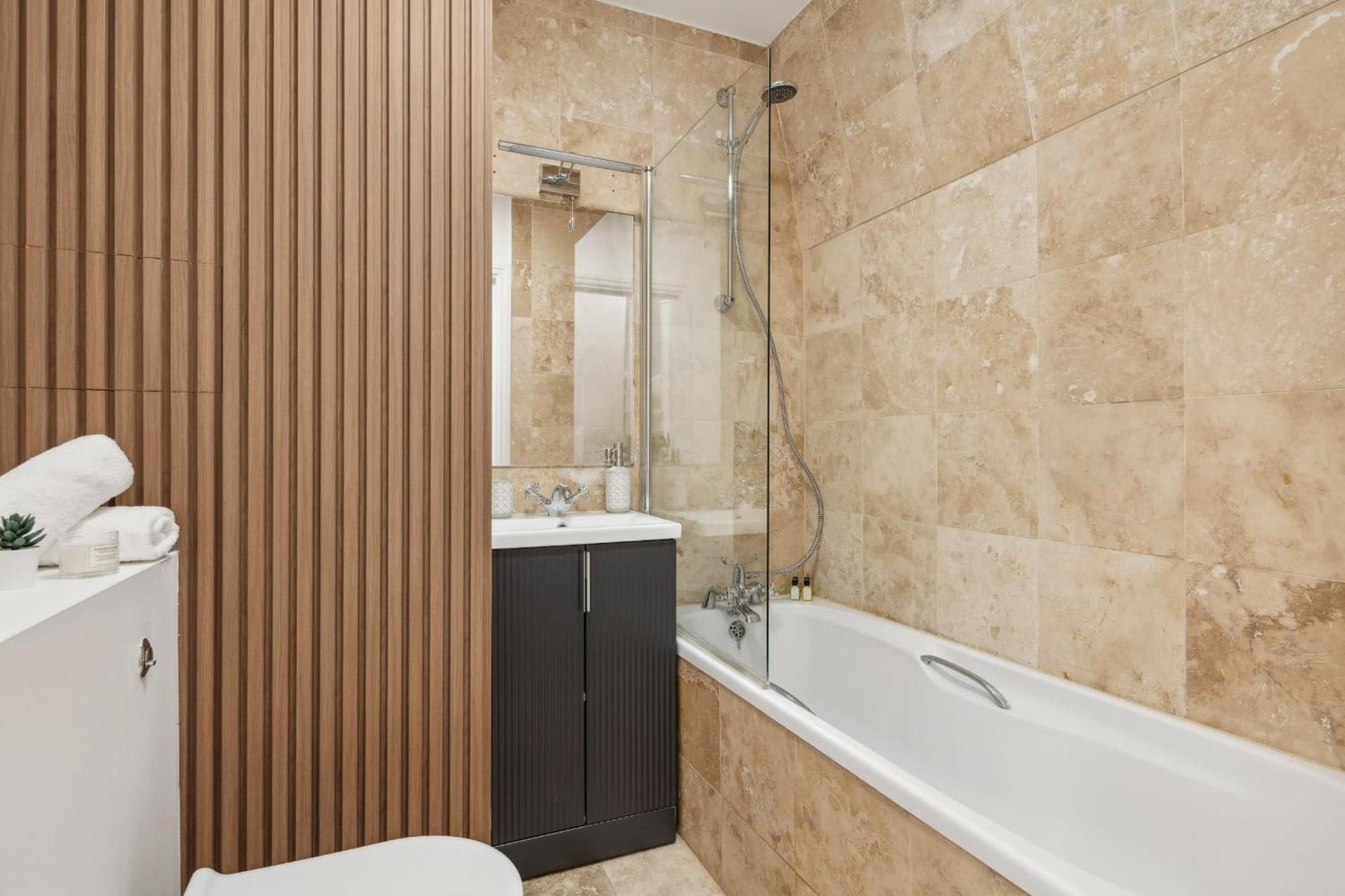 The Heart Of Westminster - 2Br - Cityapartmentstay Londra Esterno foto